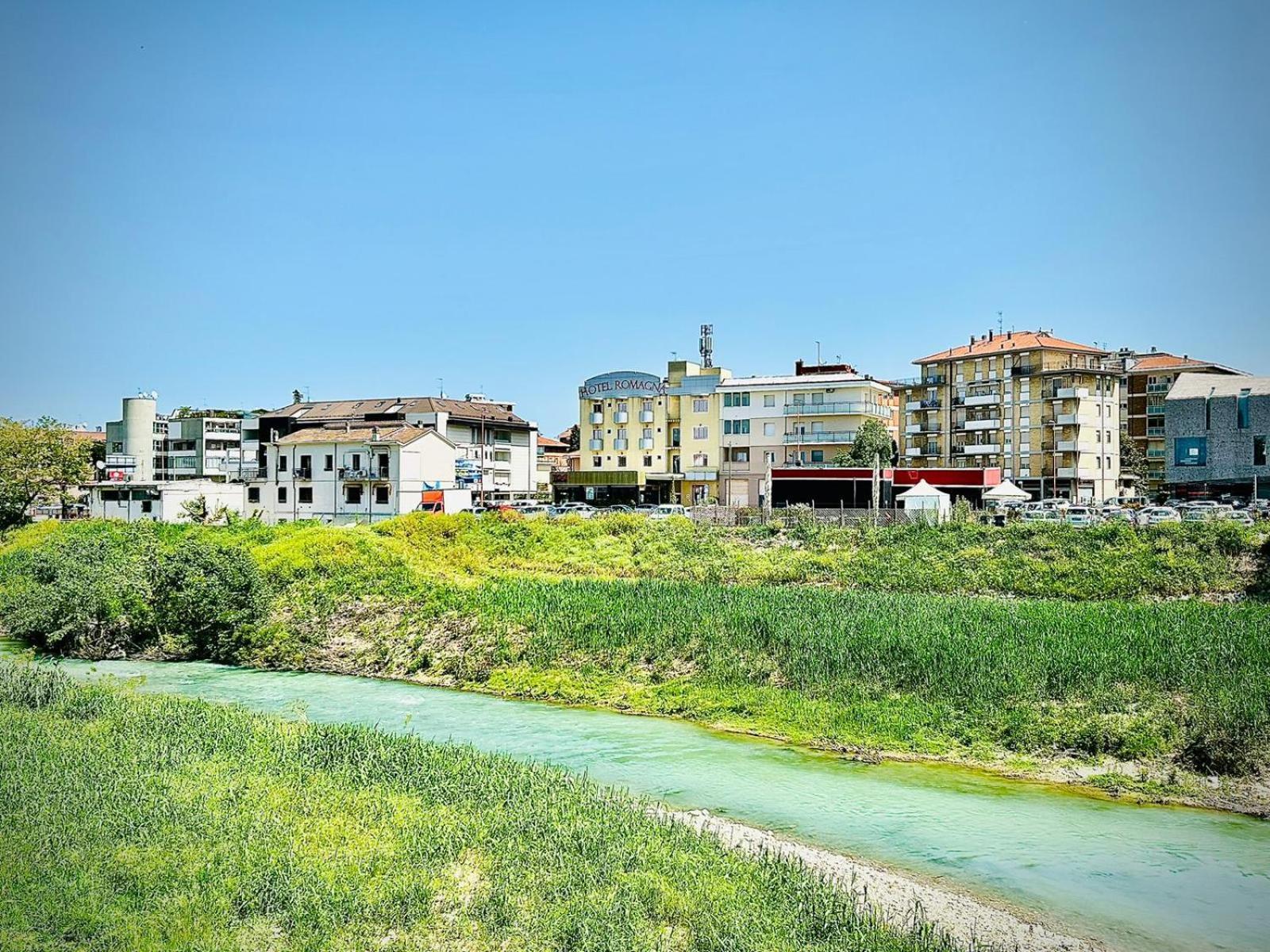 Hotel Romagna เชซานา ภายนอก รูปภาพ